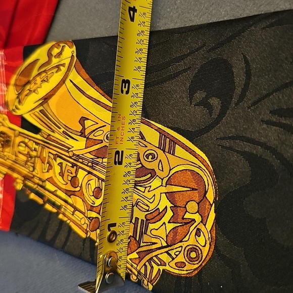 Stenen Harris Red and Black Saxophone Tie. Handmade. - Picture 5 of 5